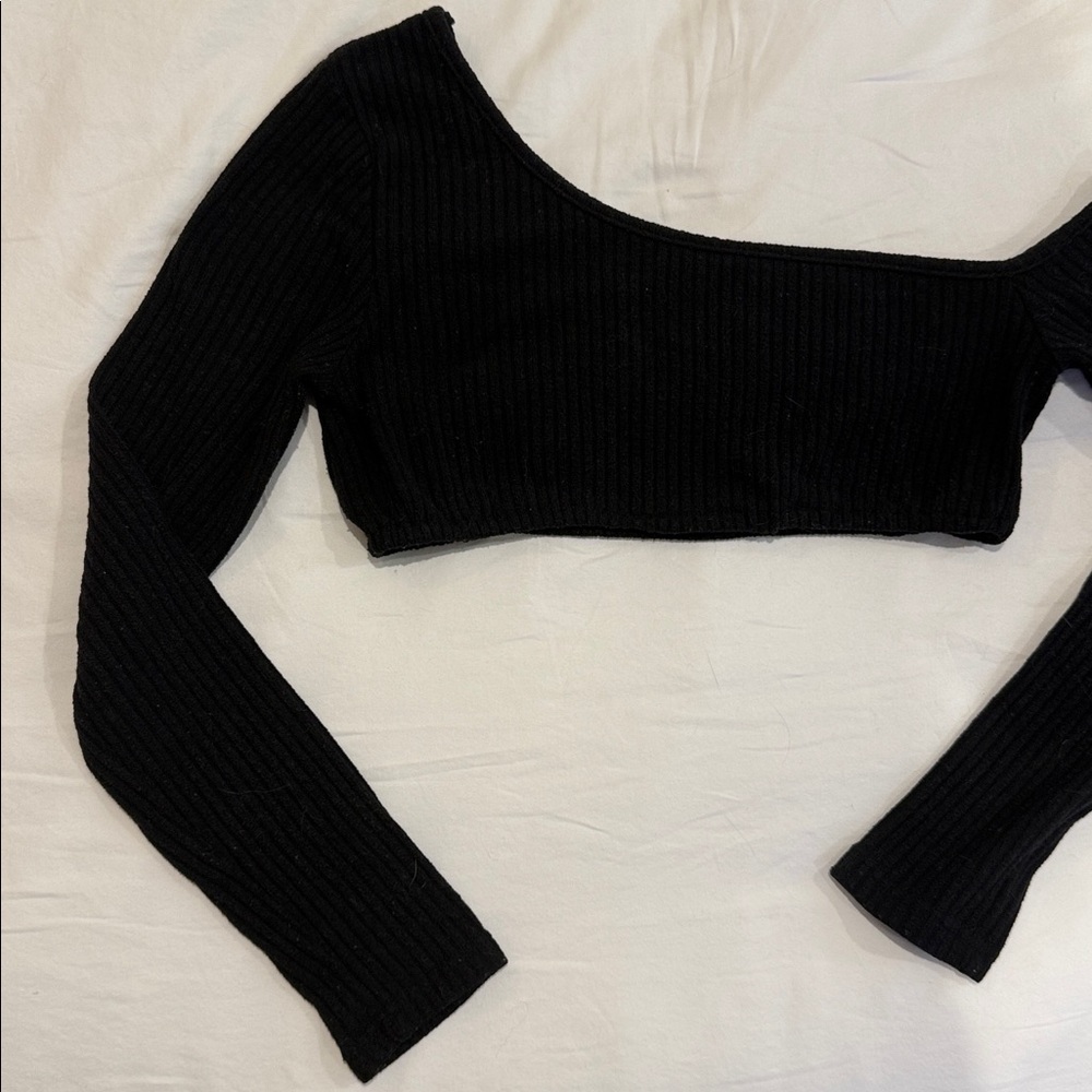 MOVING SALE Zaful Black Ribbed Off Shoulder Cropped Long Sleeve Knit Top - Picture 4 of 8
